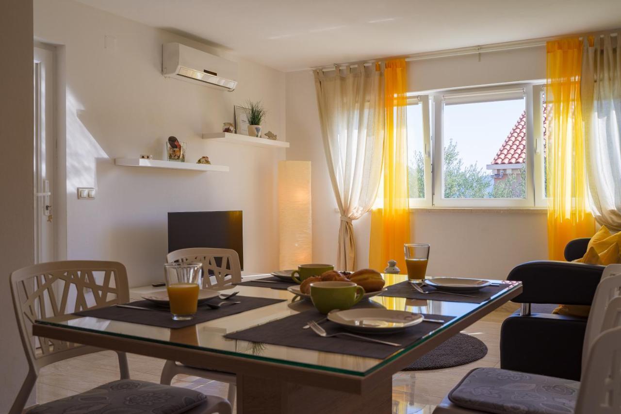 House Fidulic - Apartment The Lavender Lumbarda Bagian luar foto